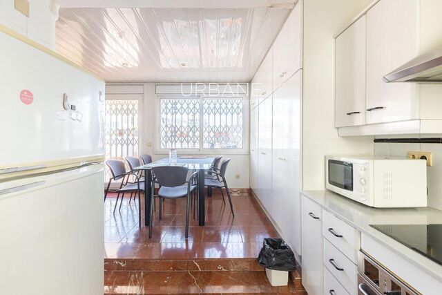 Penthouse with Terrace in Barcelona's Dreta de l'Eixample