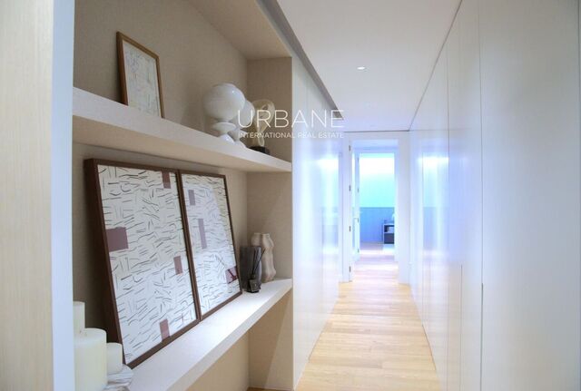 “Luxury Penthouse in the Heart of Barcelona with Stunning Rooftop Views”