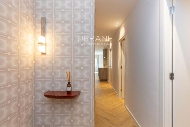 “Piso Reformado de los 70 con Confort Moderno y Plaza de Parking Opcional”