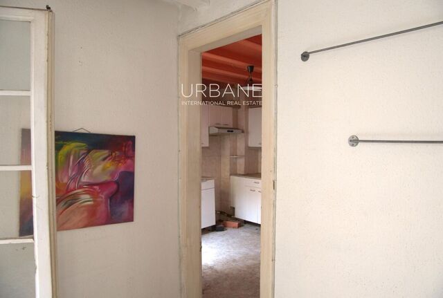 Oportunidad única con gran terraza en Ciutat Vella – 146 m² + 56 m² en Carrer de Ferran