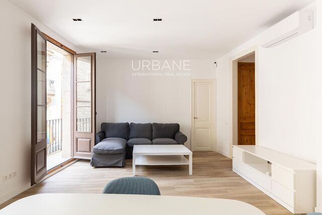 Espectacular i lluminós pis de 3 dormitoris amb 2 balcons al cor de Barcelona