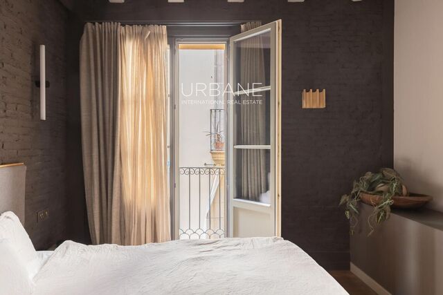 Appartement Haut de Gamme Entièrement Rénové au Cœur de Barcelone