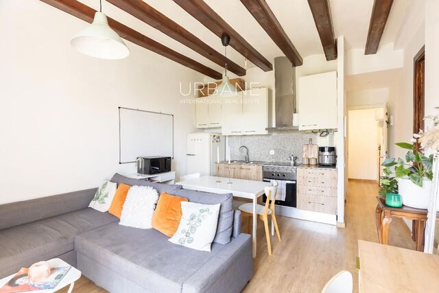 Helle, außenliegende 2‑Zimmer‑Wohnung mit großem Wertsteigerungspotenzial.