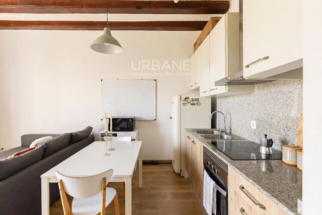 Helle, außenliegende 2‑Zimmer‑Wohnung mit großem Wertsteigerungspotenzial.