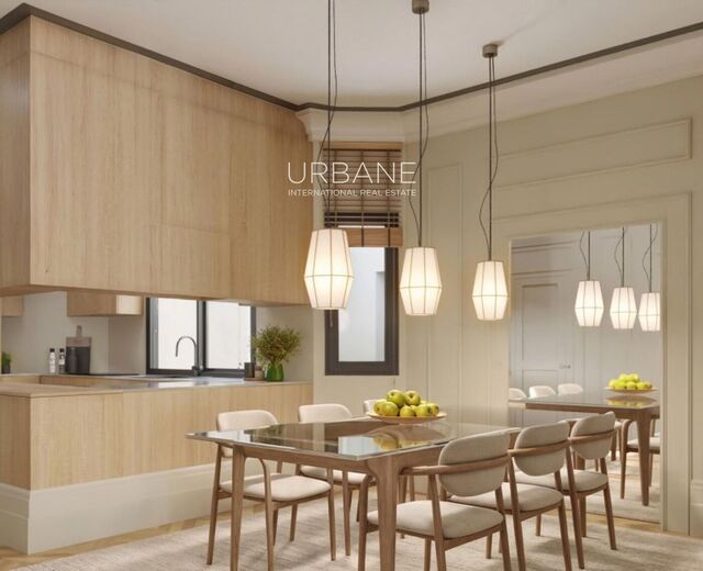 Luxury 4-bedroom apartment on VIA Augusta, 128m2 &amp; parking possibility