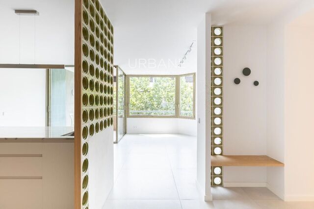 Apartamento 3 Dormitorios Renovado 2026 Sant Antoni Barcelona con Terraza Privada