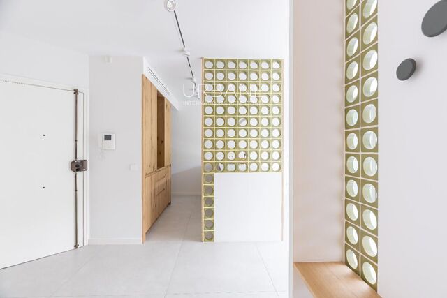 Apartamento 3 Dormitorios Renovado 2026 Sant Antoni Barcelona con Terraza Privada