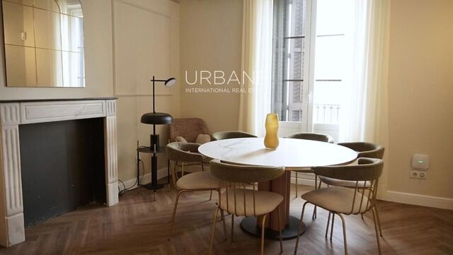 Apartamento de Lujo de 3 Dormitorios en Barcelona con Piscina en la Azotea | Ciutat Vella