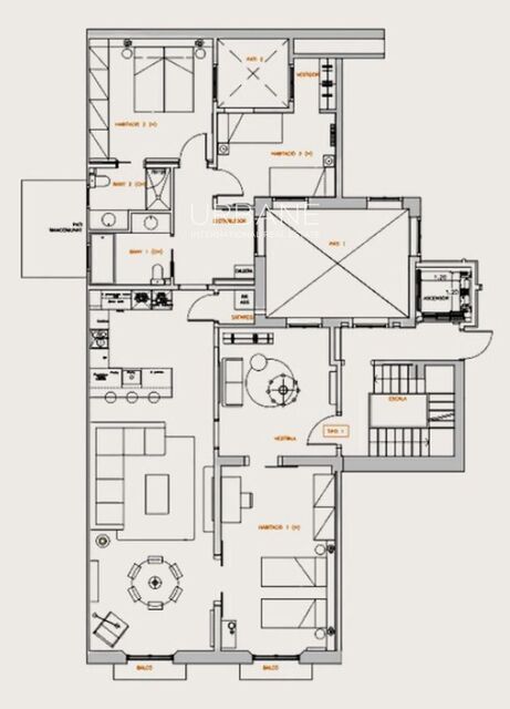 Exclusivo apartamento de lujo en la Ciutat Vella de Barcelona con piscina y terraza en la azotea | Vivienda de diseño de 3 dormitorios cerca del puerto