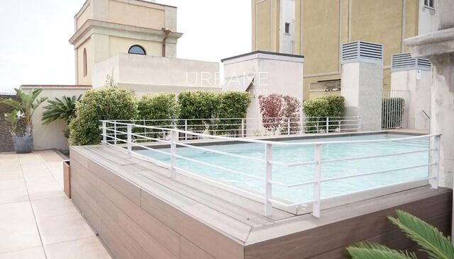 Vive Barcelona desde el Mejor Lugar de la Ciudad — Apartamentos de Diseño con Piscina y Vistas al Mar