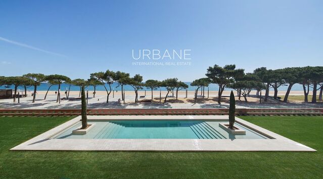 Apartamento de lujo en la Costa Brava con terraza privada de 76 m² | 2 dormitorios, 2 baños, piscina, gimnasio y vivienda eficiente en la promoción Brava | Residencia contemporánea de 78,95 m²
