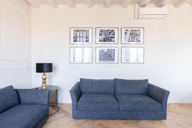 Elegancia histórica y lujo moderno en el corazón del barrio de la Ribera en Barcelona