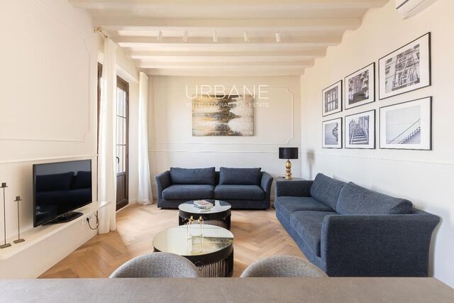 Elegancia histórica y lujo moderno en el corazón del barrio de la Ribera en Barcelona