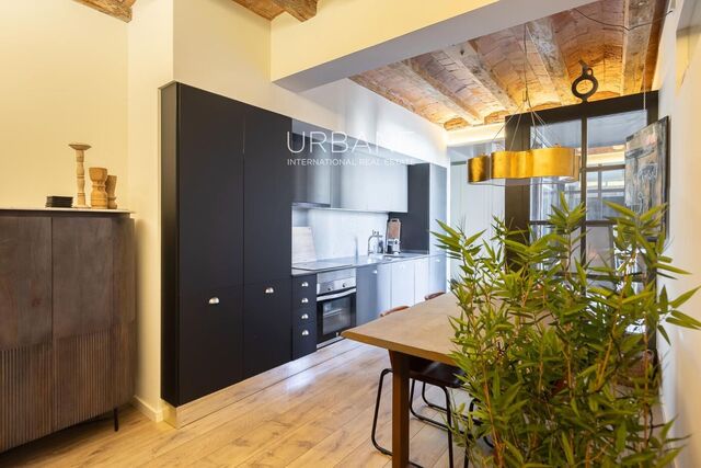 Piso de 3 Dormitorios con Terraza, Piscina y Exclusivas Zonas Comunes en Venta en Ciutat Vella