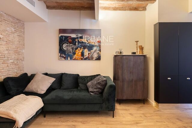Piso de 3 Dormitorios con Terraza, Piscina y Exclusivas Zonas Comunes en Venta en Ciutat Vella