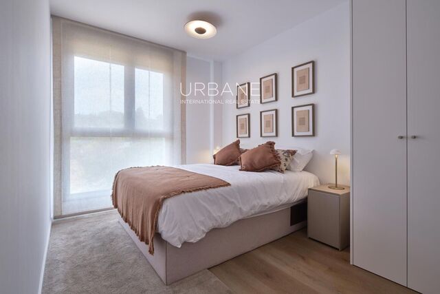 Apartament de 2 Habitacions amb Balcó, Piscina al Terrat i Gimnàs a Montjuïc, Barcelona