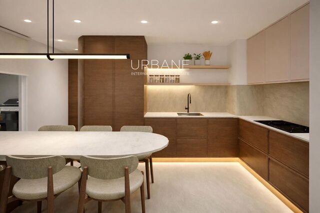Dúplex de Lujo en Venta en Sarrià-Sant Gervasi con 3 Terrazas Privadas