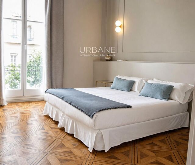 Luxury 2-Bedroom Apartment for Sale in Barcelona | Renovated, Furnished, Balconies & Rooftop Pool