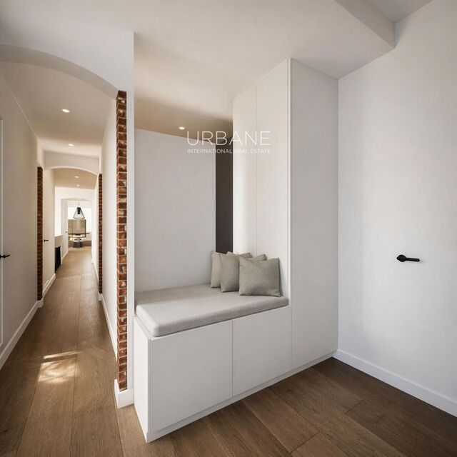 Apartamento reformado de 3 dormitorios con terrazas en Eixample Barcelona