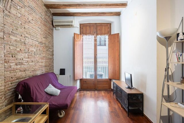Lloguer temporal (només per a estades d'oci i culturals) | Apartament moblat de 2 habitacions al Barri Gòtic de Barcelona, a prop de Port Vell