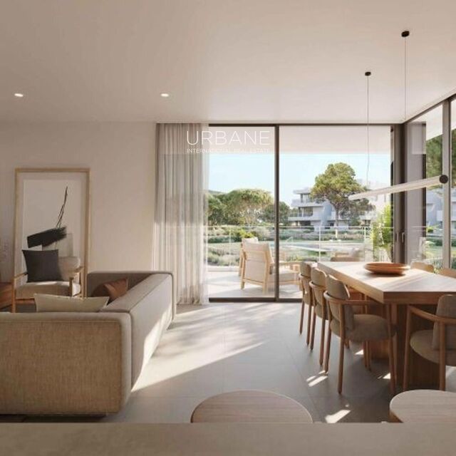 Lujoso apartamento en segunda planta con 3 dormitorios y terraza panorámica en la Costa Dorada