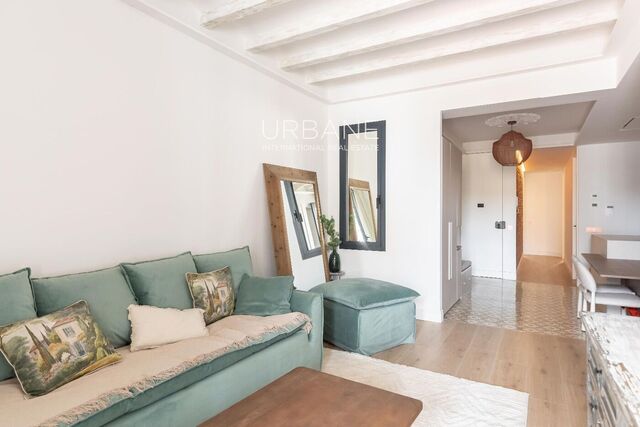 Apartamento de lujo de 3 dormitorios con terraza en venta en la Dreta de l'Eixample