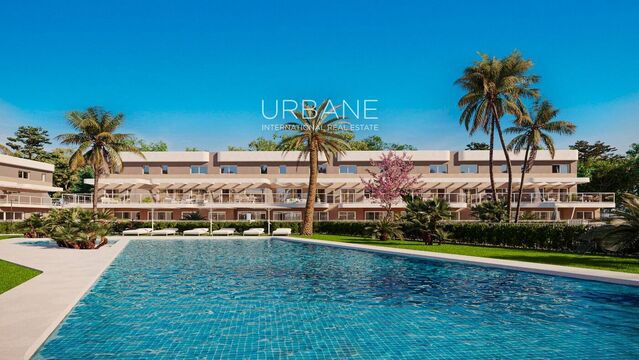 Modern Ground Floor Apartment with Garden – Stylish Living in a Peaceful Golf Setting