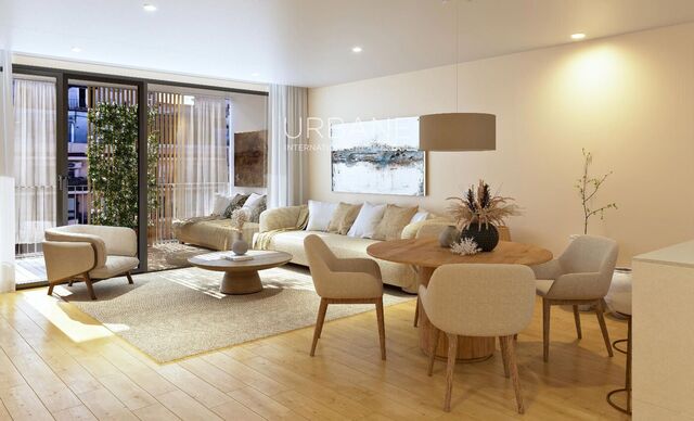 Palma de Mallorca: Elegante Apartamento de 3 Dormitorios con Amplia Terraza Privada