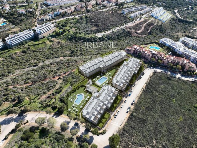 Exclusivo apartamento de 2 dormitorios en Grand Bay, Manilva – Elegancia y estilo de vida mediterráneo