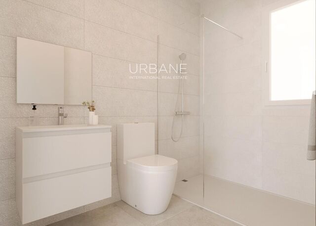 Elegante vivienda de 3 dormitorios con jardín y terraza en Finestrat, Costa Blanca