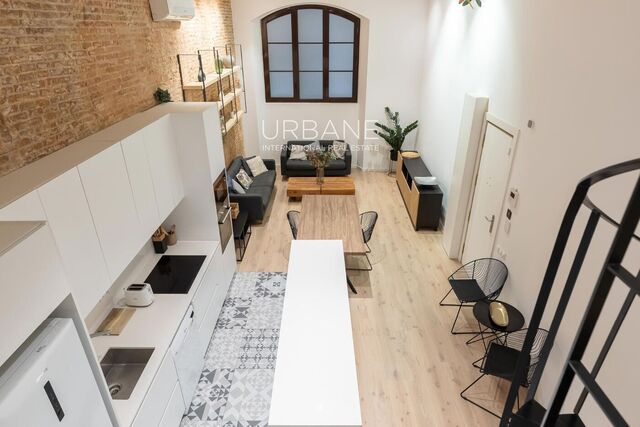 Encantador dúplex de 2 dormitorios en el Barrio Gótico