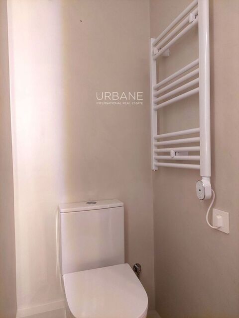 Apartamento totalmente reformado con vistas al mar en La Barceloneta