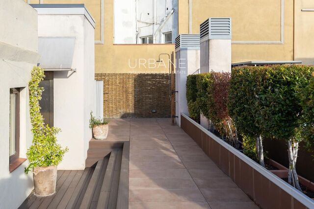 Residencias de diseño exclusivas con piscina en la azotea y vistas al Mediterráneo