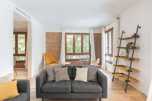 Superbe appartement d'angle rénové sur Via Laietana