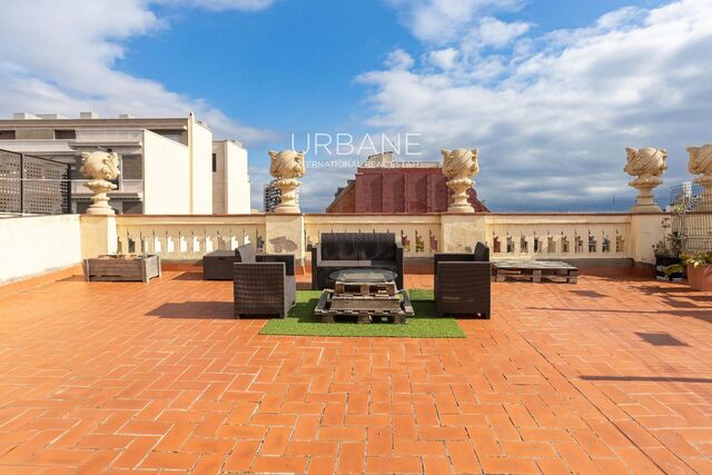 Außergewöhnliches Penthouse mit privater Terrasse in historischer Finca Regia