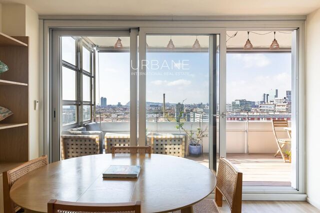 Vivir sobre el Mediterráneo: piso en planta 16 con vistas al mar en Diagonal Mar