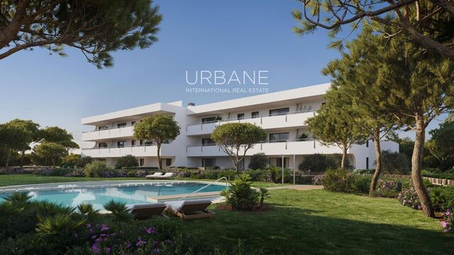 Amplio apartamento de 3 dormitorios con terraza y piscina en la Costa Dorada