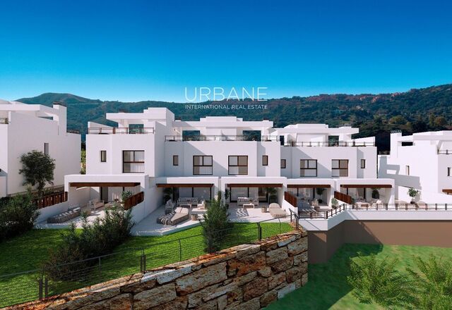 Lujosa Casa Adosada de 3 Dormitorios en La Cala Golf Resort, Mijas, Málaga