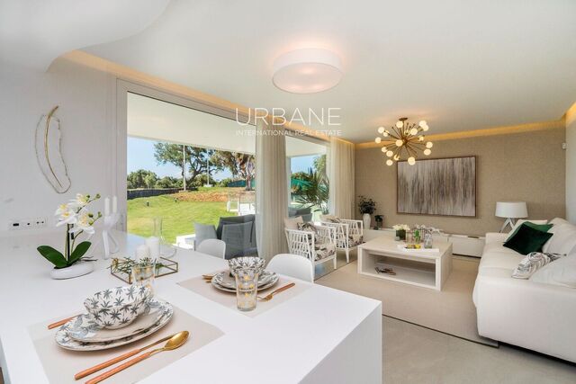 3-bedroom Penthouse in San Roque, Cadiz, in a golf resort.