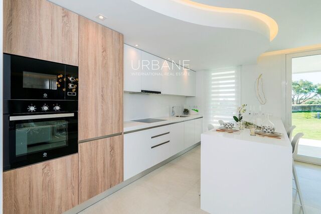 3-bedroom Penthouse in San Roque, Cadiz, in a golf resort.