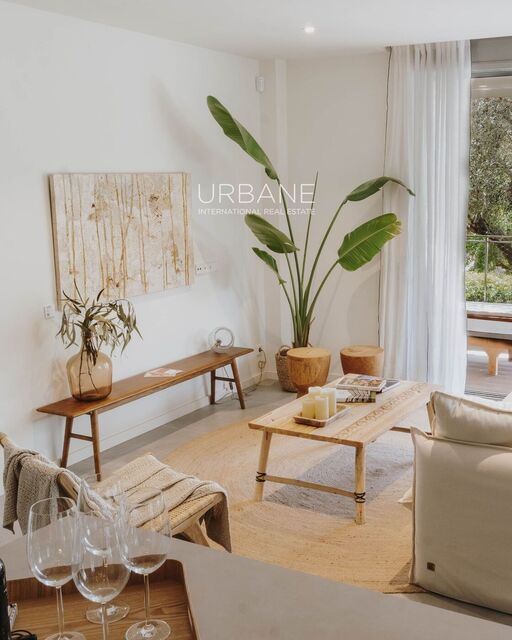 Seafront Paradise :Exklusive Wohnung in erster Meereslinie mit atemberaubendem Ausblick
