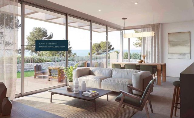 Seafront Paradise :Exklusive Wohnung in erster Meereslinie mit atemberaubendem Ausblick