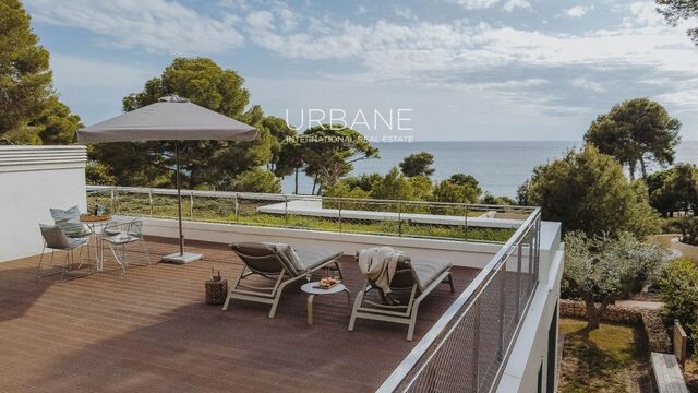 Apartamento de lujo de 4 dormitorios y 3 baños en un resort de golf.