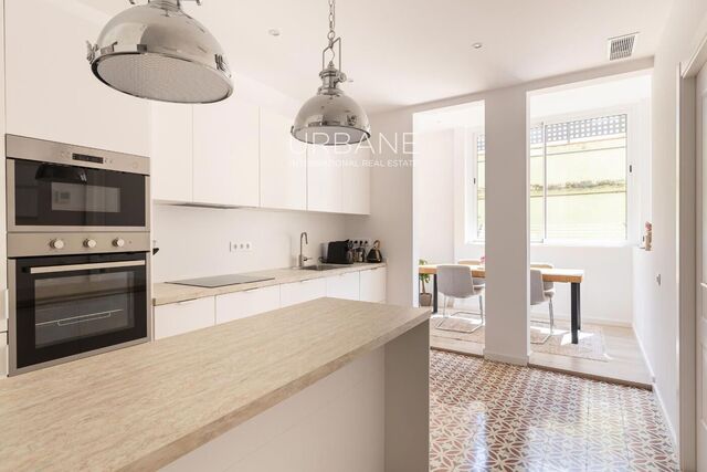 Encantador y Recién reformado piso en venta de 3 habitaciones en Poblenou, Barcelona