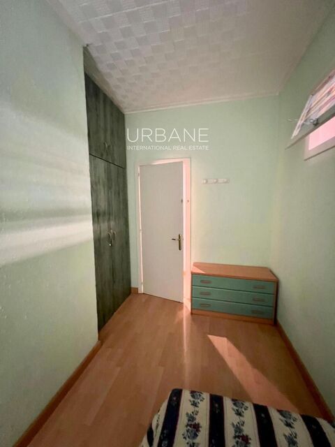 Appartement de 3 chambres à louer près de la Plaza Catalunya et de la Plaza Urquinaona - disponible dès maintenant (6 à 11 mois)
