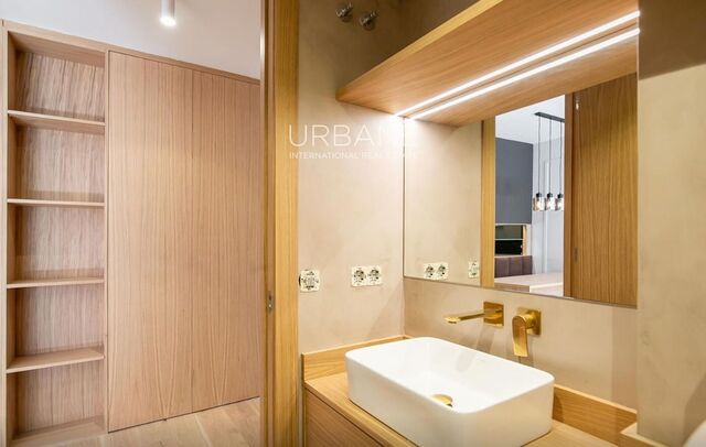 Apartamento Moderno y Renovado en el Corazón de Gràcia