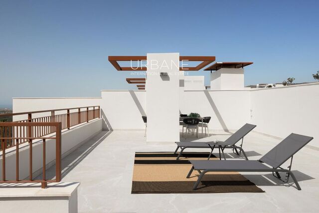 Apartamento moderno de tres habitaciones con terraza en entorno natural