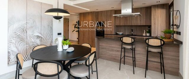 Apartamento moderno de tres habitaciones con terraza en entorno natural