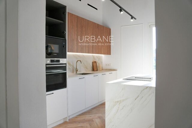 Appartement en Rénovation avec Terrasse et Surface Lumineuse à Eixample