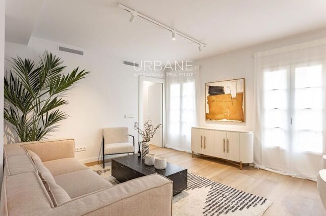 Exclusive City Apartment with Pool